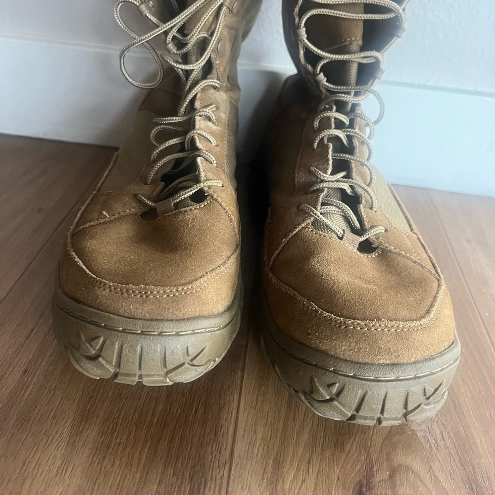 Oakley Field Assault Coyote Brown Desert Boots 11194-86W